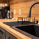 Apartment Seasons - Fast Wi-fi, Ac, Balconies