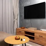 Seasons - Fast Wi-fi, Ac, Balconies Apartment *