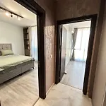 Apartment Seasons - Fast Wi-fi, Ac, Balconies