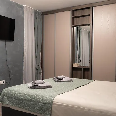 Seasons - Fast Wi-fi, Ac, Balconies * Plovdiv