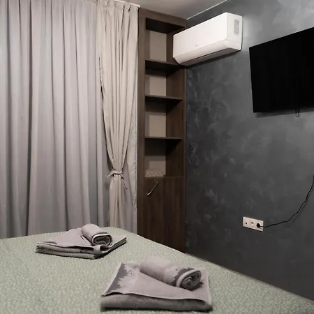 Seasons - Fast Wi-fi, Ac, Balconies *