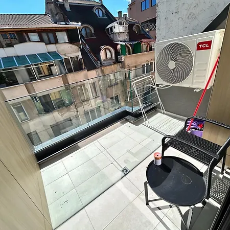 아파트 Seasons - Fast Wi-fi, Ac, Balconies *