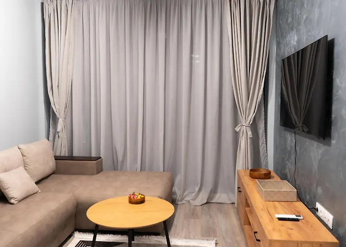 아파트 Seasons - Fast Wi-fi, Ac, Balconies 플로브디프