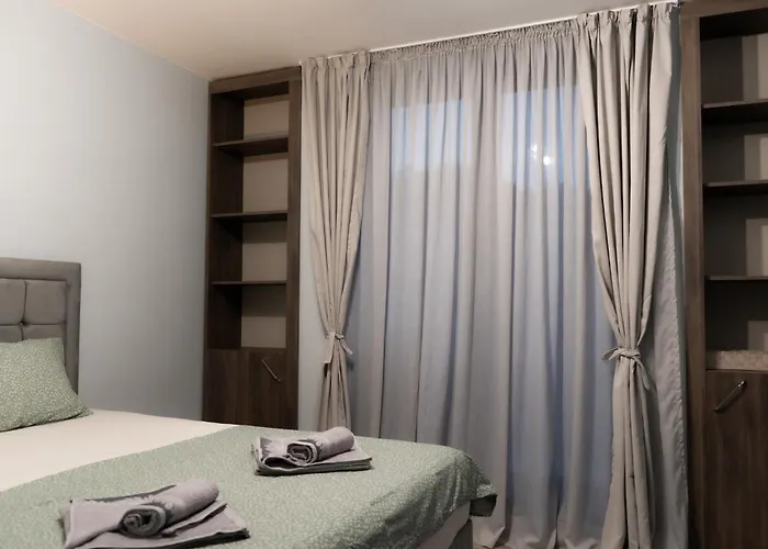 아파트 Seasons - Fast Wi-fi, Ac, Balconies