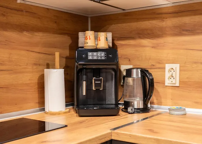 Seasons - Fast Wi-fi, Ac, Balconies * 플로브디프